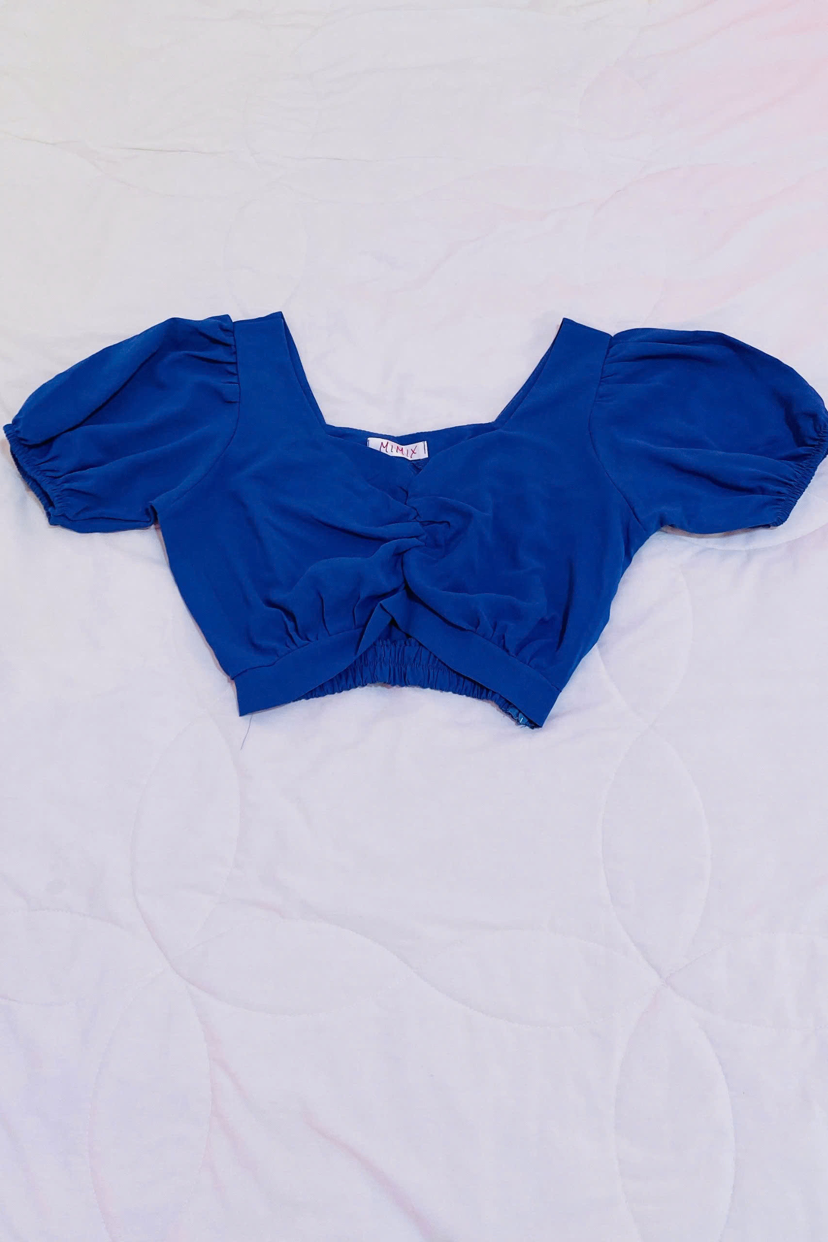 Various secondhand tops