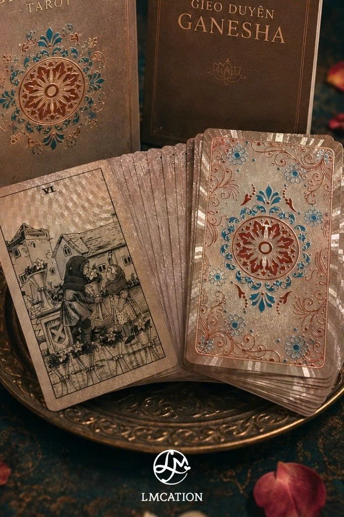 Độc bản bộ bài Tarot Hồng Ngọc